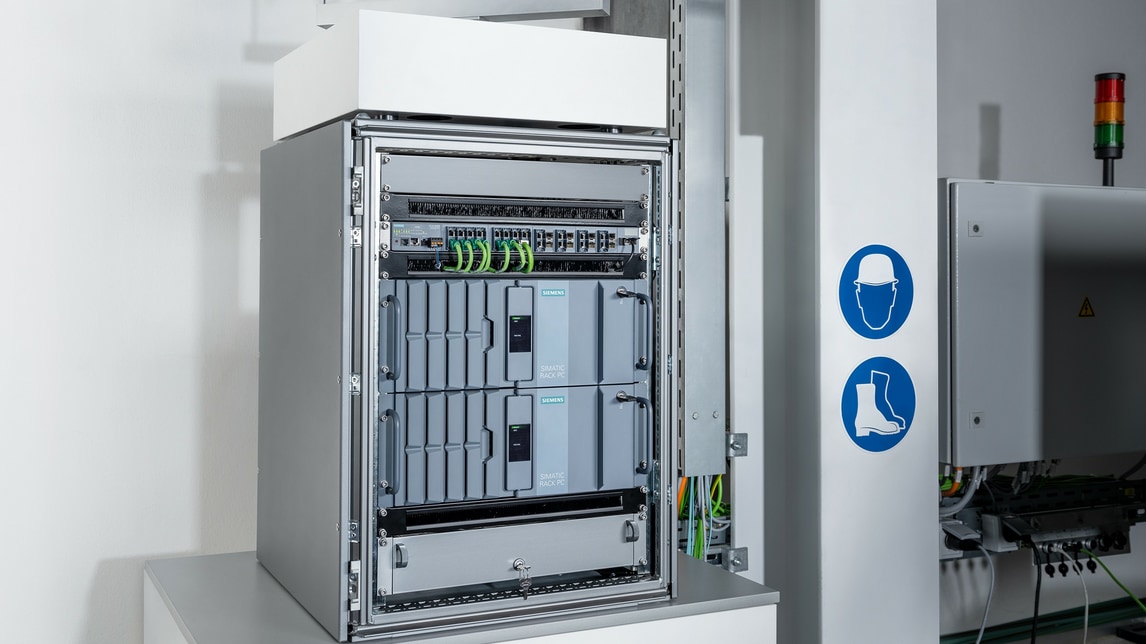 HANNOVER MESSE Product 2026: Private Industrial 5G infrastructure (Siemens)
