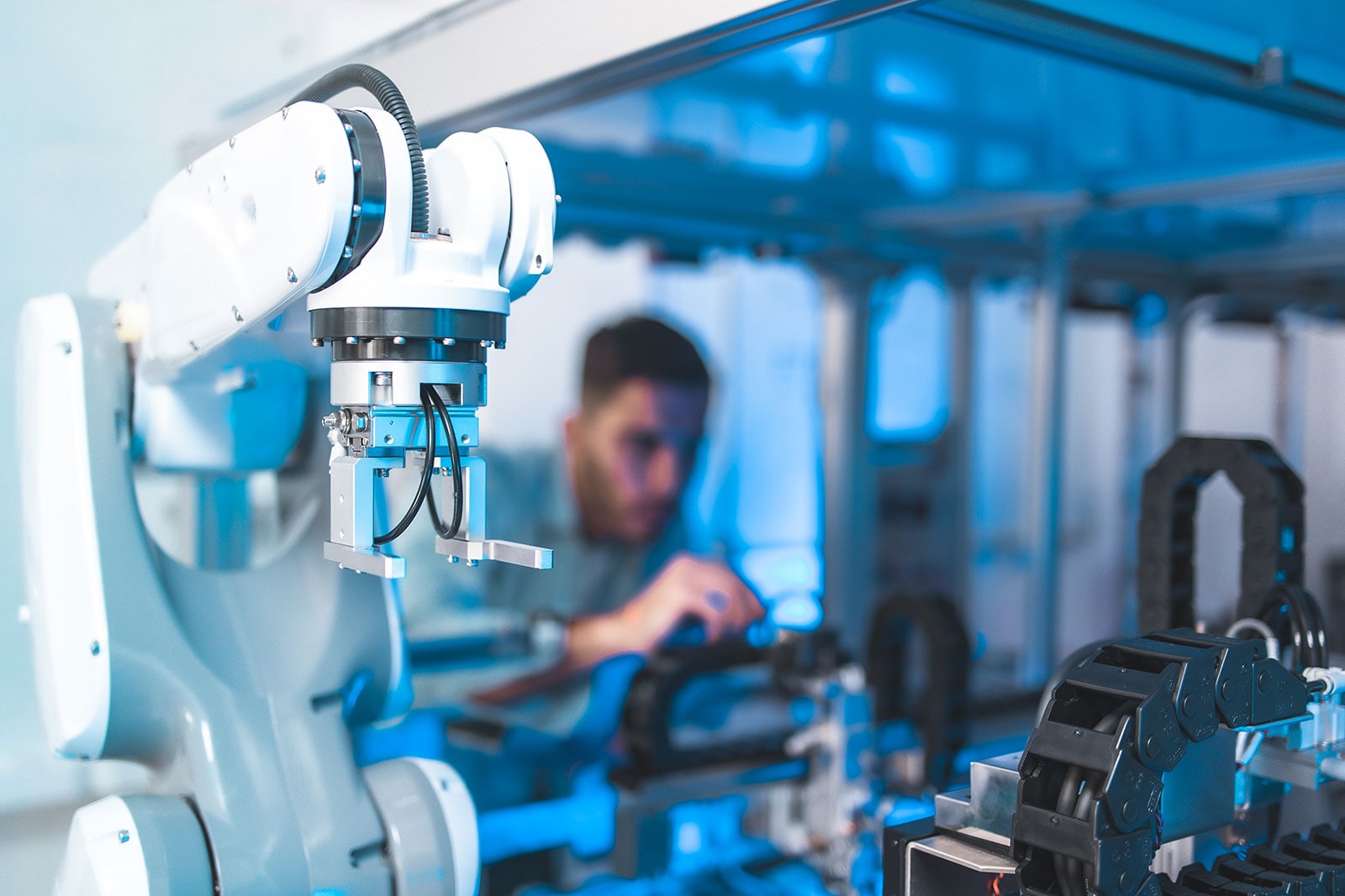 robot-arm-ali-2026-01-05-04-53-13-utc