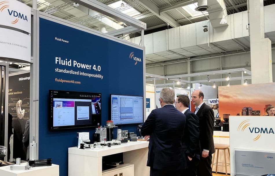 16_TS_Plattform_Industrie_Fluid_4.0