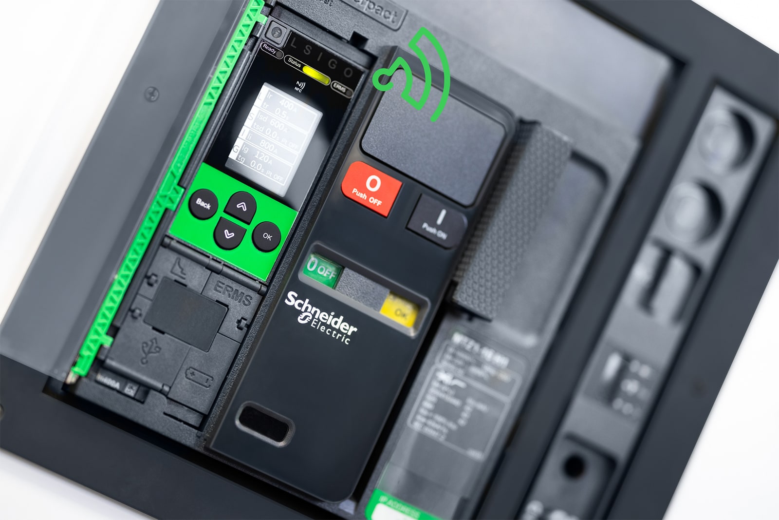 45_TS_Schneider_MasterPacT_Wireless