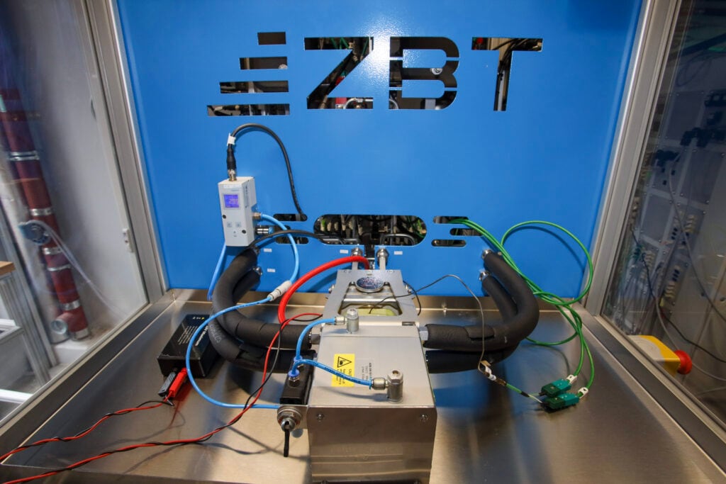 50_TS_ZBT_HOLMES_AEM