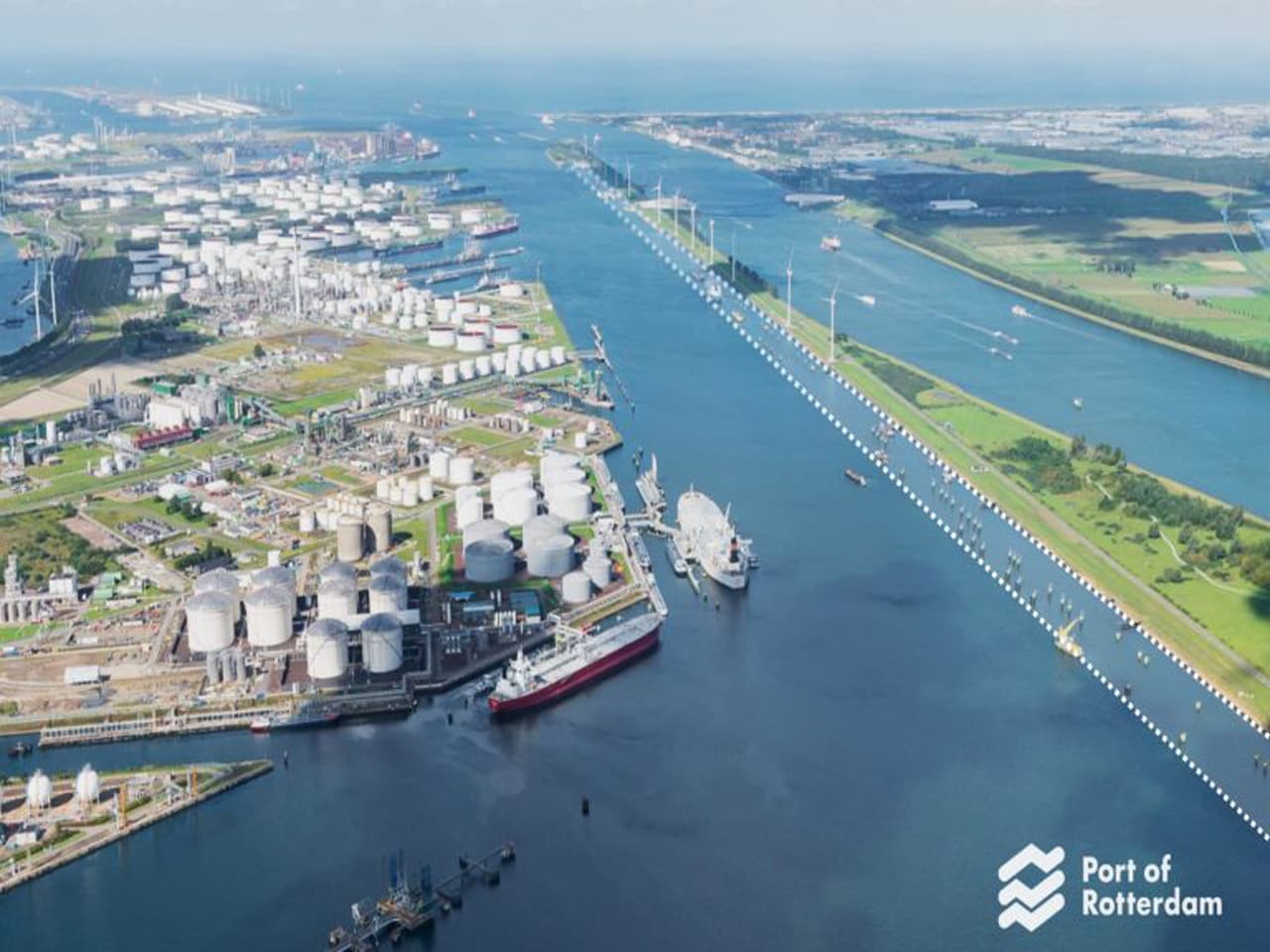 Digital Twin Rotterdam and IBM prepare for digital ship clearance